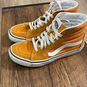 Vans Sk8-Hi Sneakers in Desert Sun Size Men's 5.0/Women's 6.5